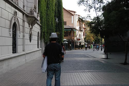 Lastarria: café, murais e a alma cultural de Santiago