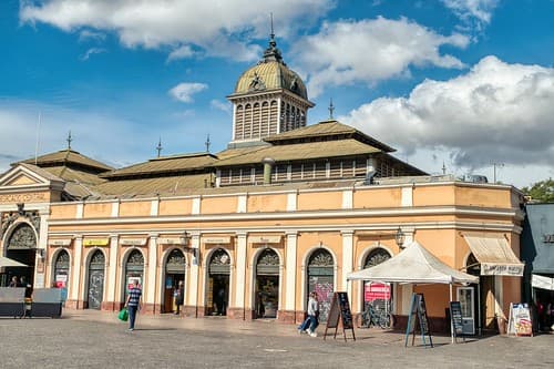 Mercado Central: onde os locais comem frutos do mar
